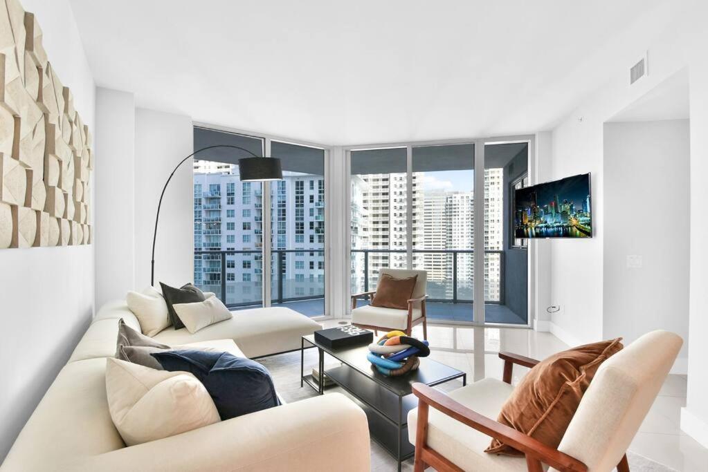 Lovely Upscale Condo Gorgeous View 2Bd 2Bath In Brickell Miami Luaran gambar